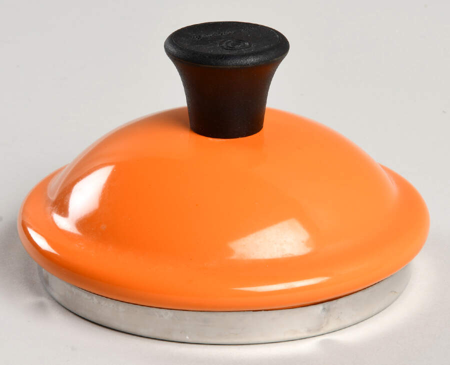 Flame (Volcanic Orange) Lid for Small Metal Kettle by Le Creuset-1