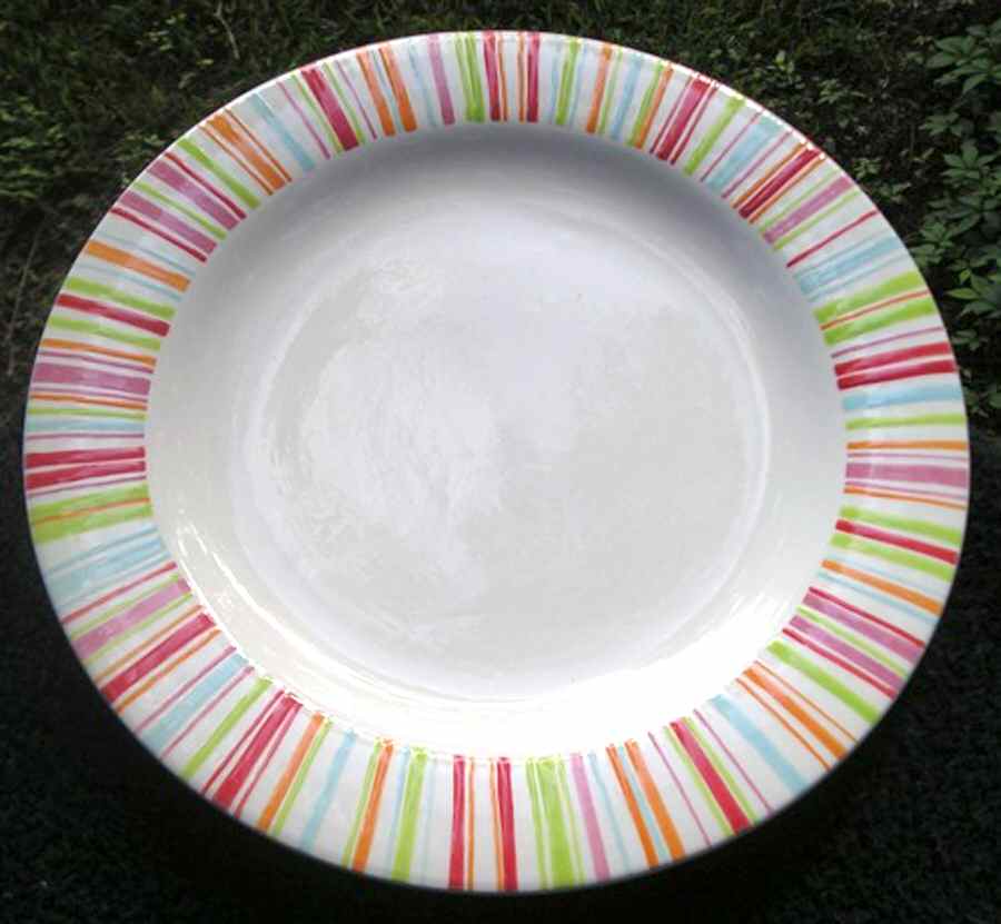 LGA102 Dinner Plate by Laurie Gates-1