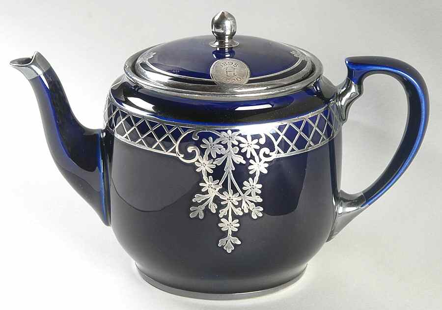 L172 Mini Coffee Pot & Lid by Lenox-1