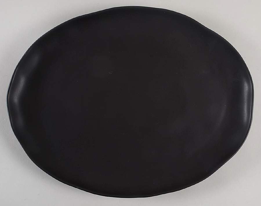 Casual Luxe Onyx 16" Oval Serving Platter by Lenox-1