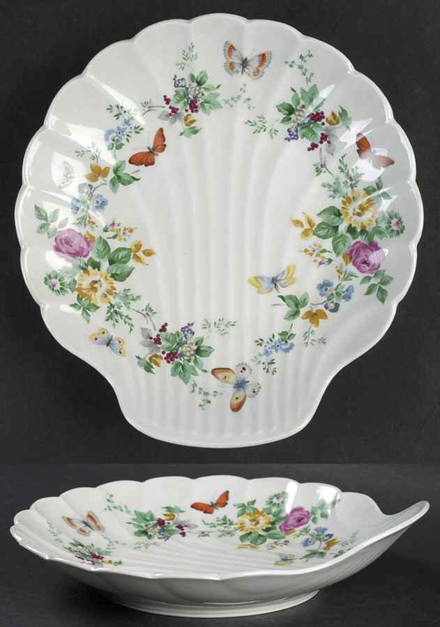 LIM515 Large Shell Shaped Dish by Limoges-French-1