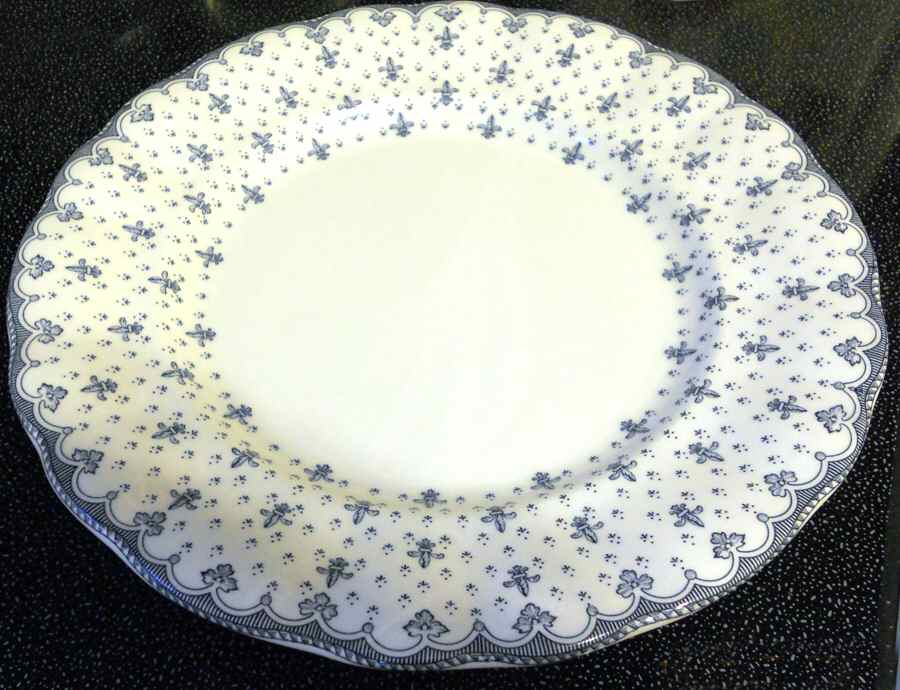 Flor de Lis Azul Salad Plate by La Cartuja de Sevill-1