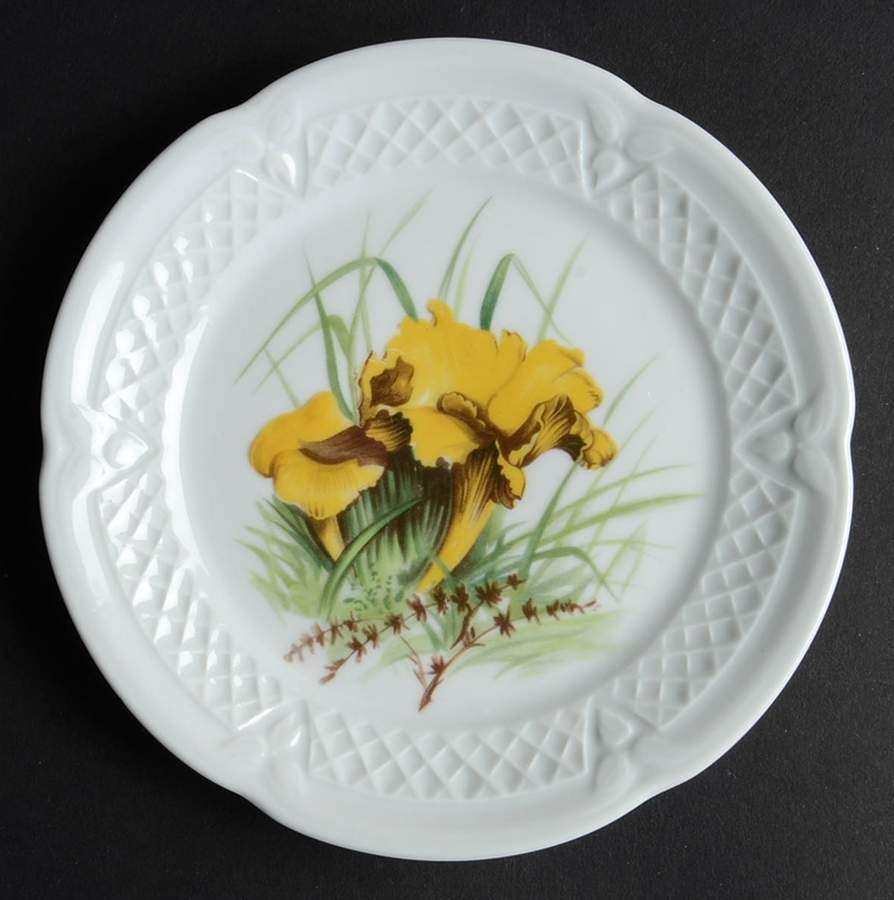 LOL25 Canape Plate by Louis Lourioux-1