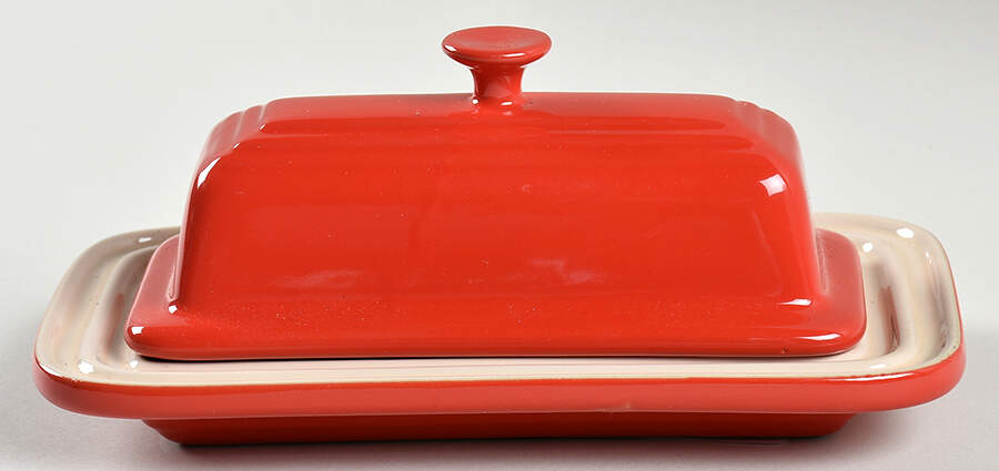 Red Apple 1/4 Lb Covered Butter by Le Creuset-1