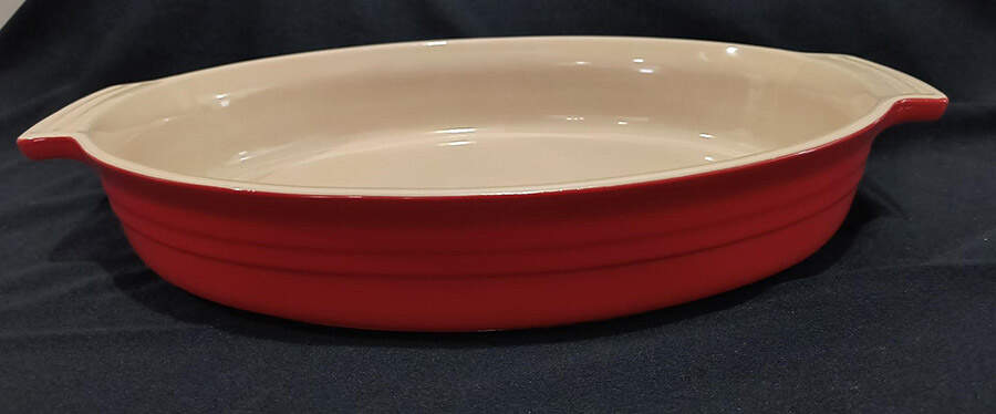 Red Apple 13" Oval Baker by Le Creuset-1