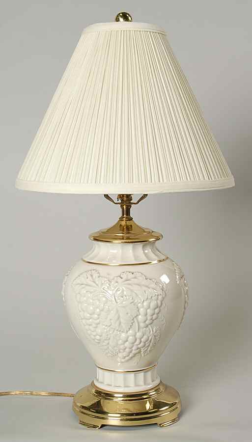 Vineyard 20" Electric Lamp & Shade by Lenox-1