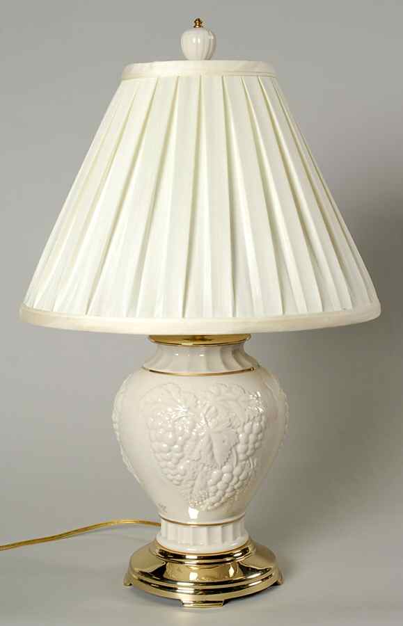 Vineyard 20" Electric Lamp & Shade by Lenox-1
