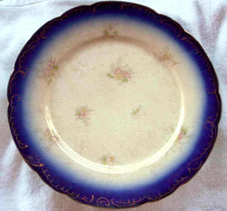 LAB19 Dinner Plate by La Belle-1