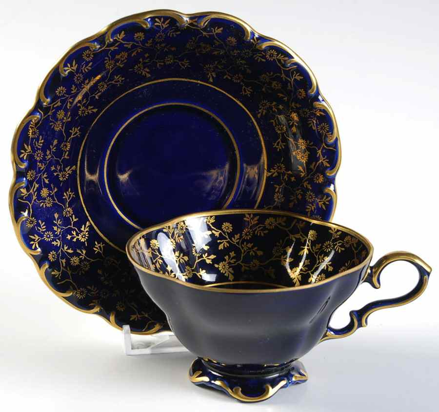 LND8 Footed Cup & Saucer Set by Lindner-1