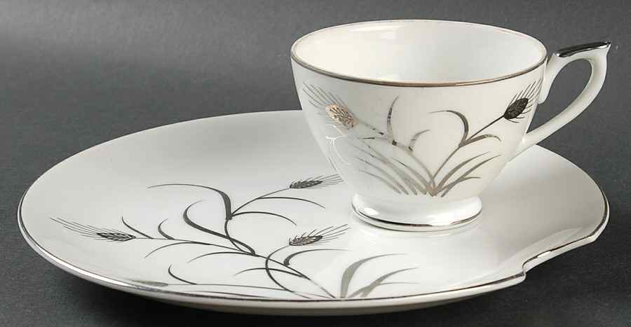 2153 Snack Plate & Cup Set by Lefton-1