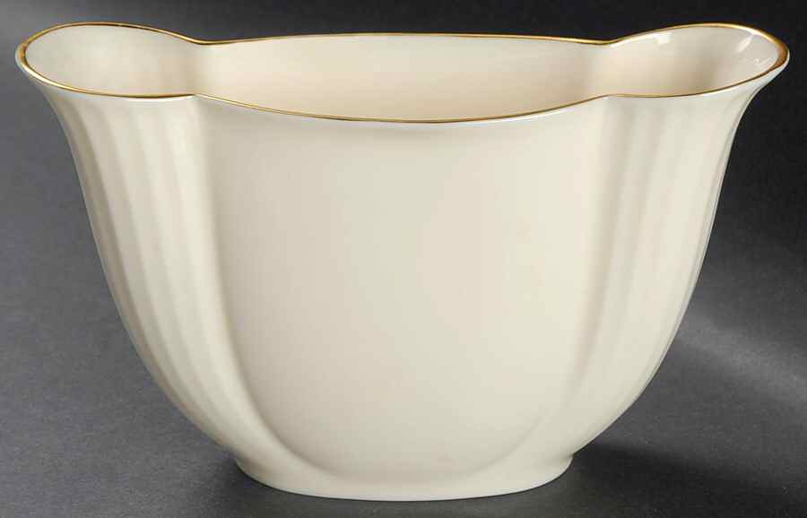 Jefferson Collection 4" Oval Vase by Lenox-1