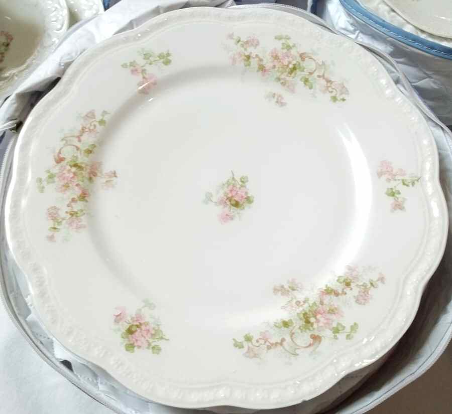 LAT121 Dinner Plate by Latrille-1