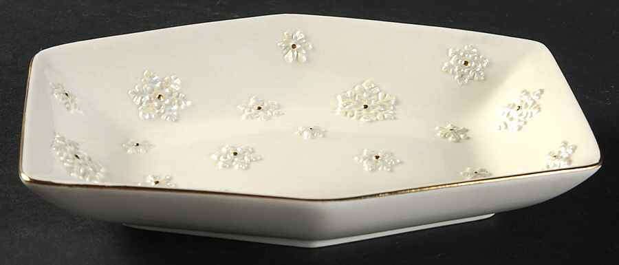 Winter Splendor Open Candy Dish by Lenox-1