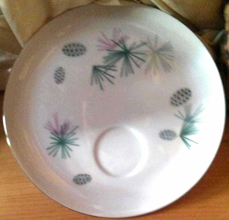 Pine Cone Snack Plate by Laurel (Japan)-1