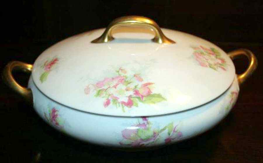 LIM546 Round Covered Vegetable by Limoges-French-1