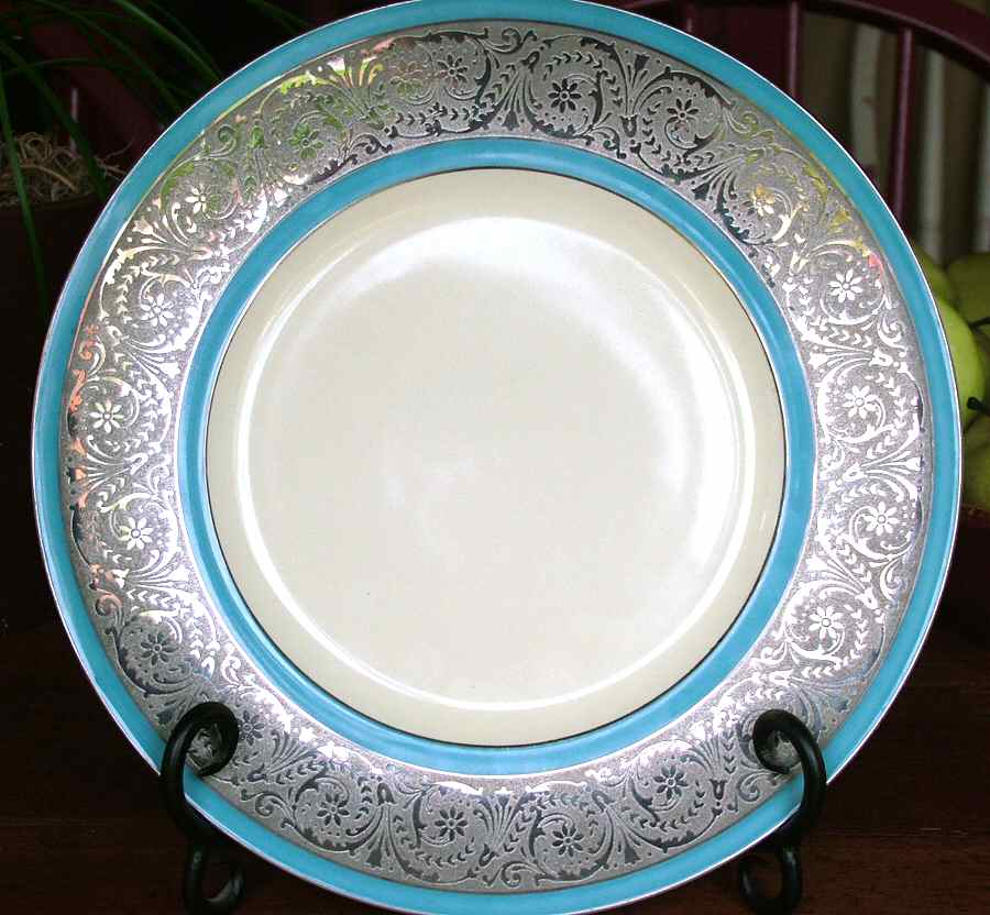 LNT346 Dinner Plate by Lanternier-1