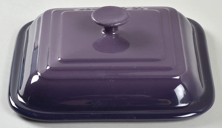 Cassis Ceramic Lid for 3 Quart Square Casserole by Le Creuset-1