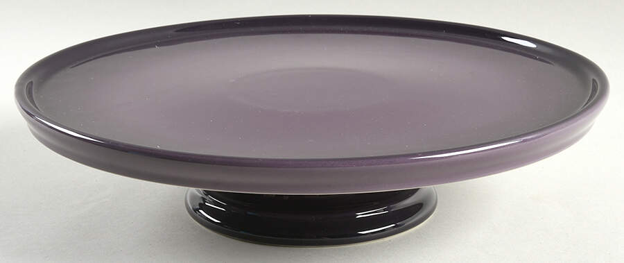 Cassis 11" Diameter Pedestal Cake Stand by Le Creuset-1