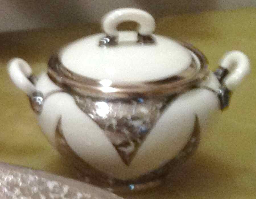 471 Sugar Bowl & Lid by Lenox-1