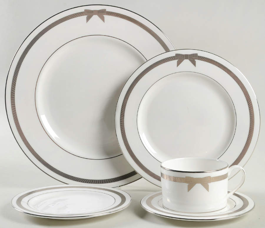 Grace Avenue 5 Piece Place Setting by Lenox-1