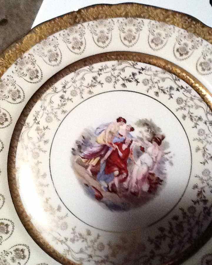 LP2 (Scalloped) Dinner Plate by La Petite China-1