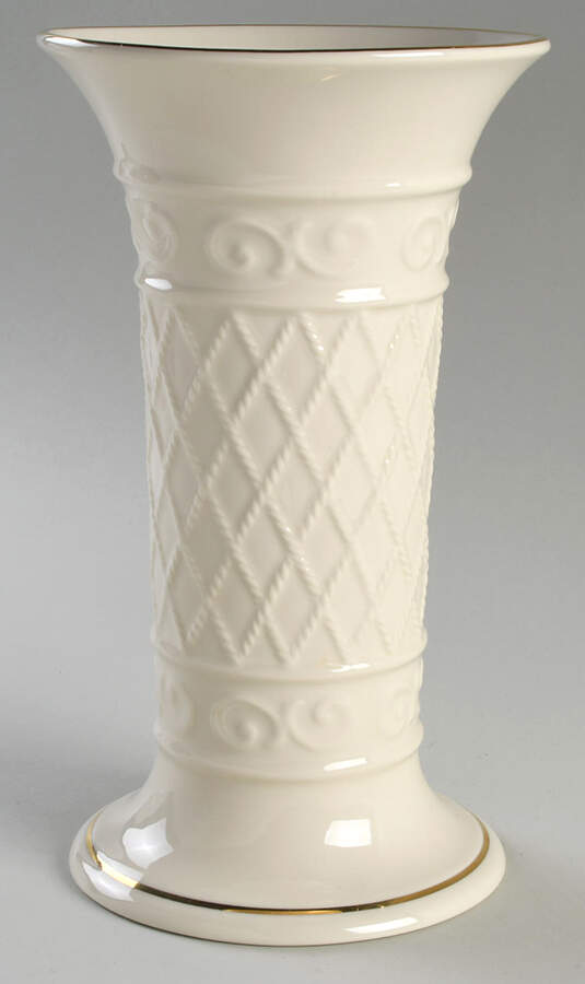 Crisscross 9" Vase by Lenox-1