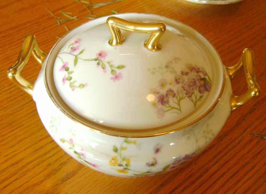 LIM555 Sugar Bowl & Lid by Limoges-French-1