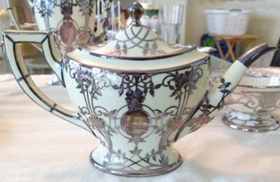 L184 Teapot & Lid by Lenox-1