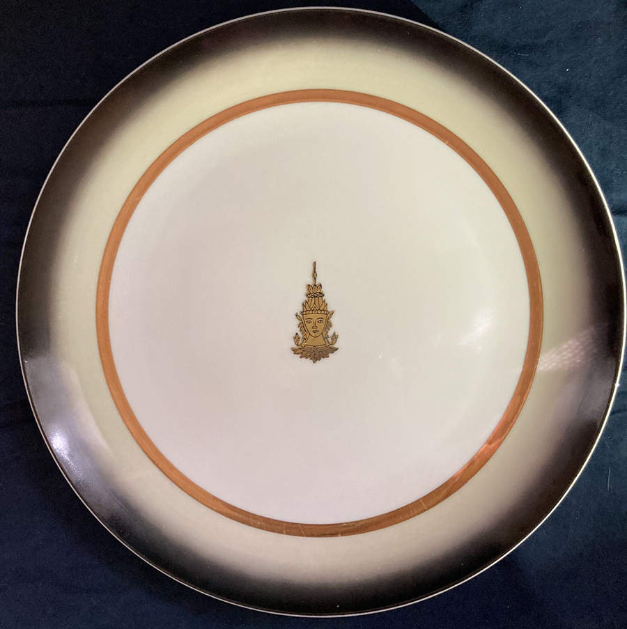 LIY8 Dinner Plate by Lily-1