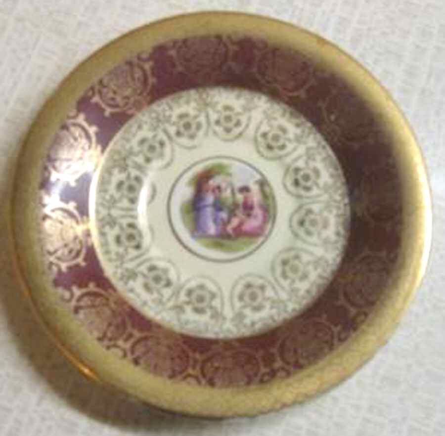 LP36 Saucer by La Petite China-1