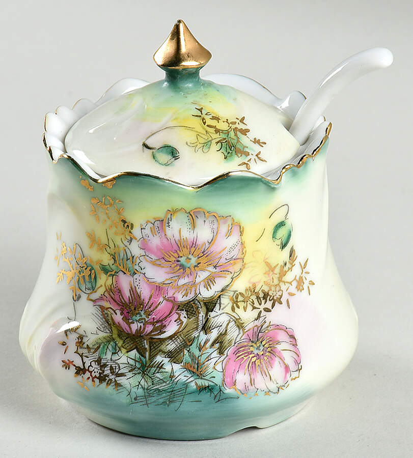 LEF100 Sugar Bowl & Lid by Lefton-1