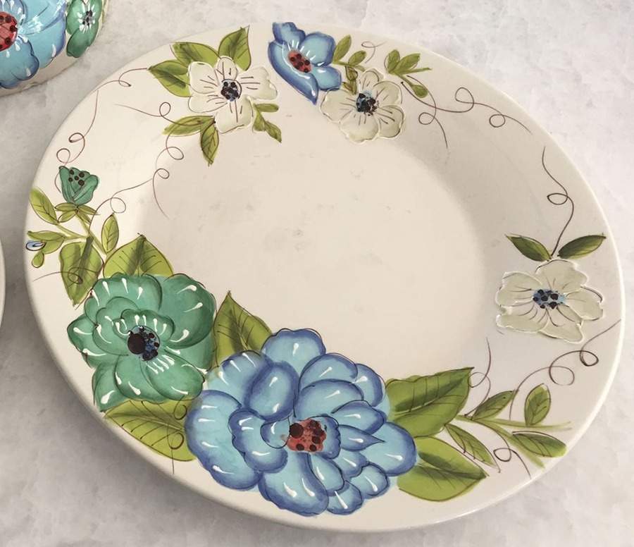 Phoebe Dinner Plate by Laurie Gates-1