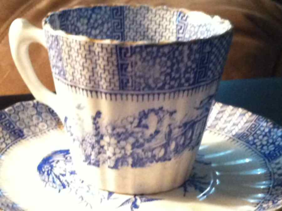 LUN52 Flat Cup & Saucer Set by Luneville-1