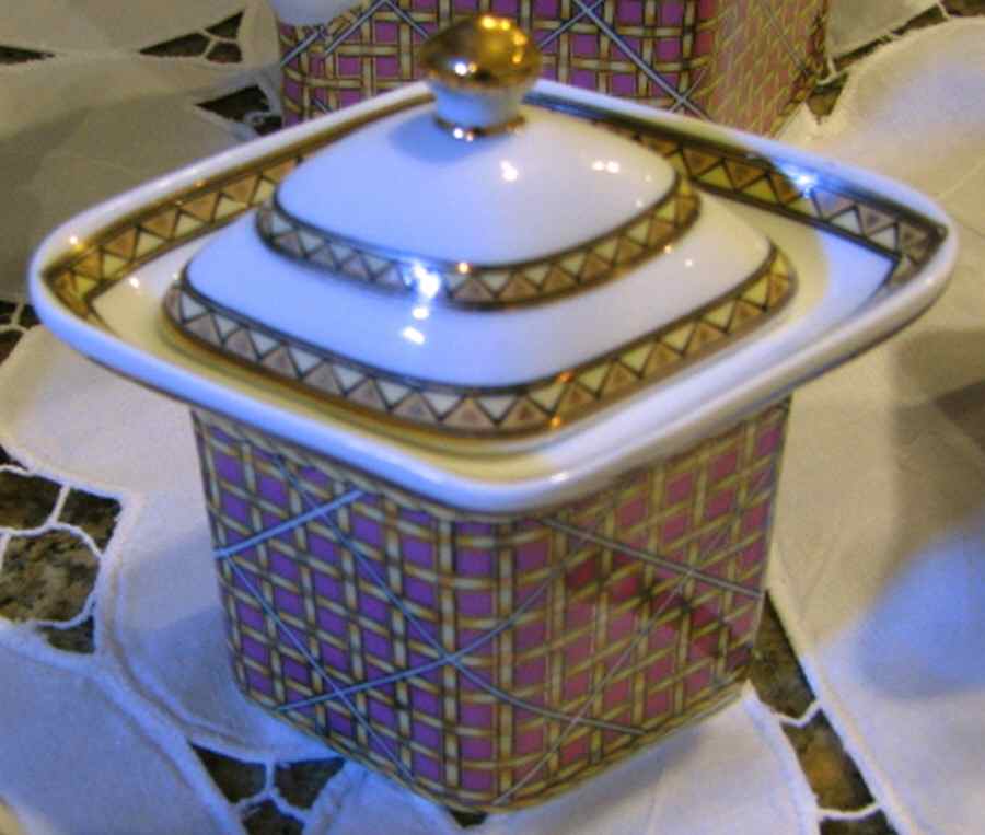 LIM586 Sugar Bowl & Lid by Limoges-French-1