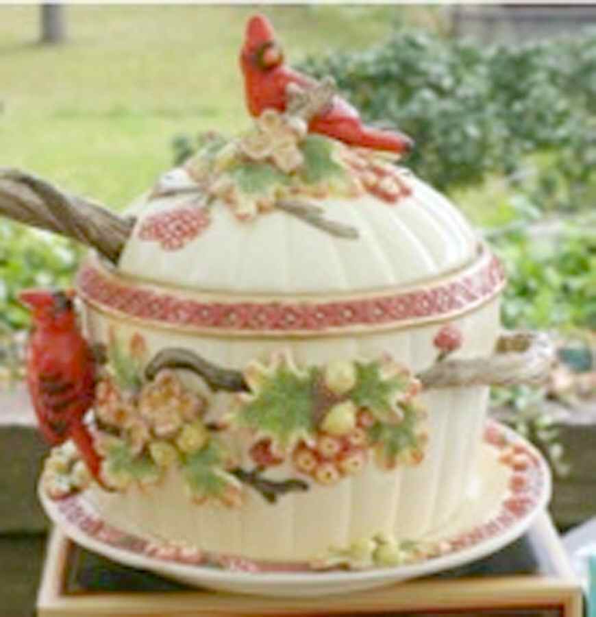 Cardinal Collection Tureen & Lid w/Ladle & Underplate by Lefton-1