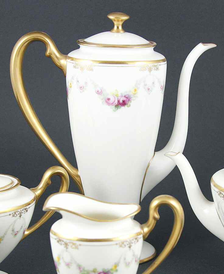 D28A Coffee Pot & Lid by Lenox-1