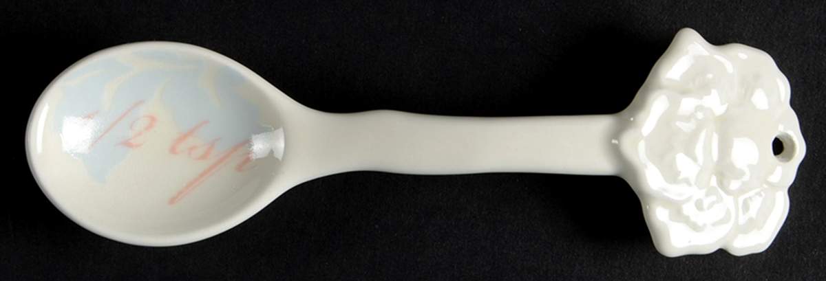 Collage 1/2 Teaspoon Ceramic Measuring Spoon by Lenox-1
