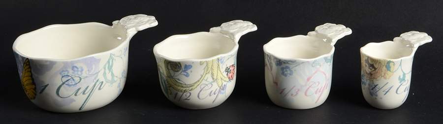 Collage Measuring Cup Set (1 Cup,1/2 Cup,1/3 Cup,1/4 Cup) by Lenox-1