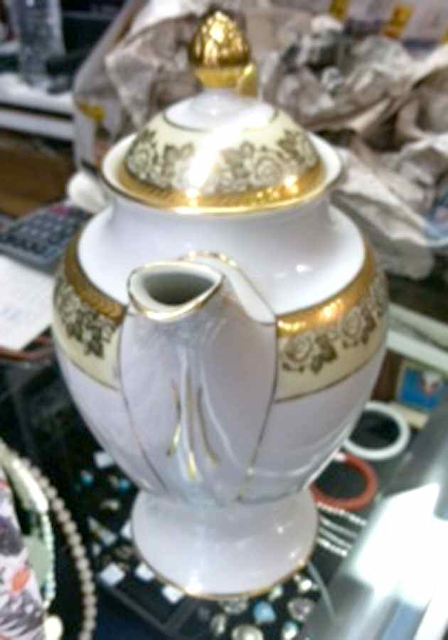 LBC17 Coffee Pot & Lid by LBC (Royal Crown)-1