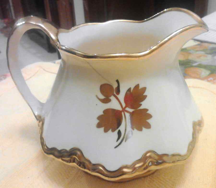 R48-1010 Creamer by Le Noir-1