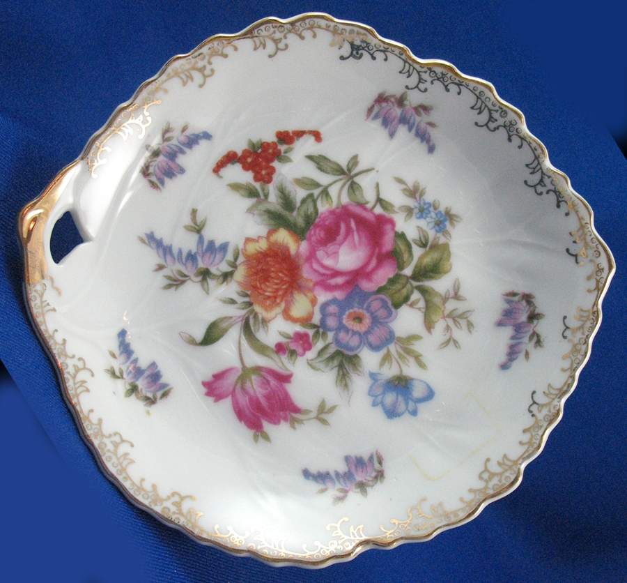 Ne1872 Bon Bon by Lefton-1