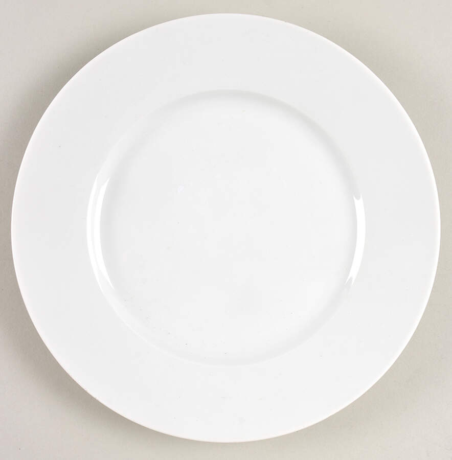 Club Porcelain Salad Plate by Ralph Lauren China-1
