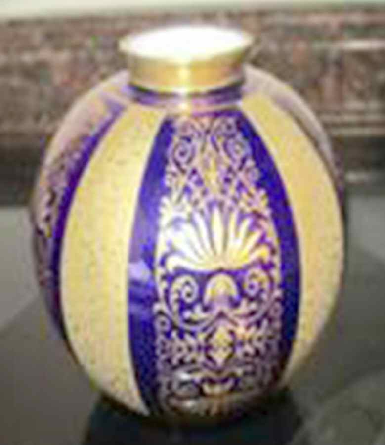 Pompadour Bud Vase by Lindner-1