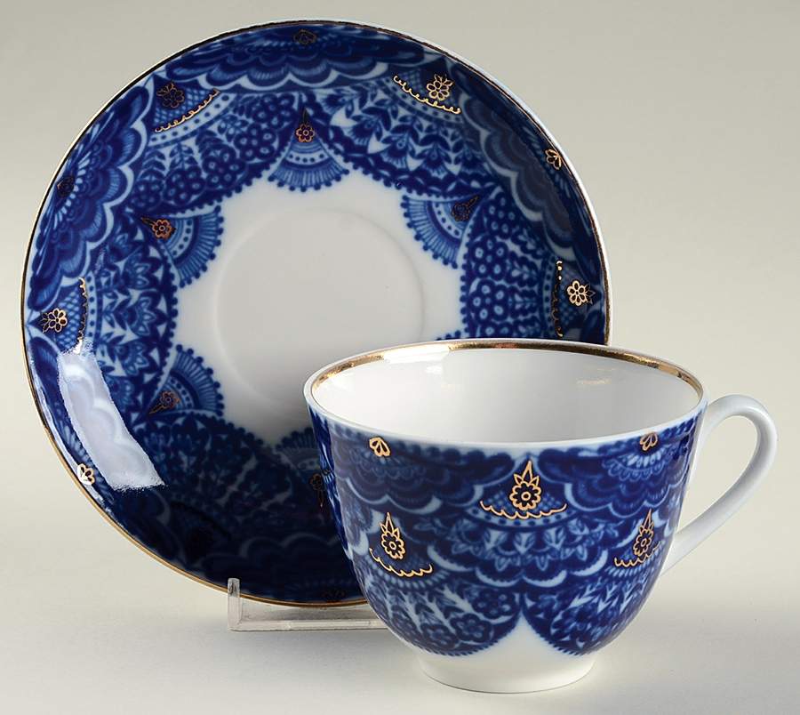 LOS25 Footed Cup & Saucer Set by Lomonosov-1