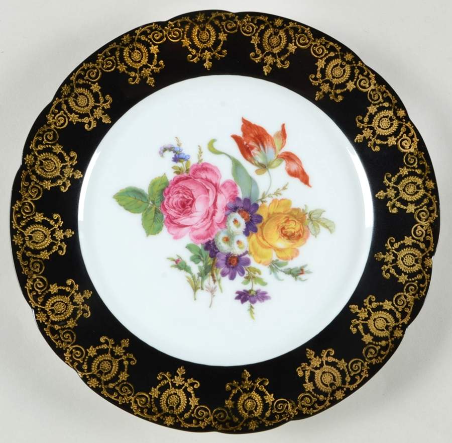 LIM629 Luncheon Plate by Limoges-French-1
