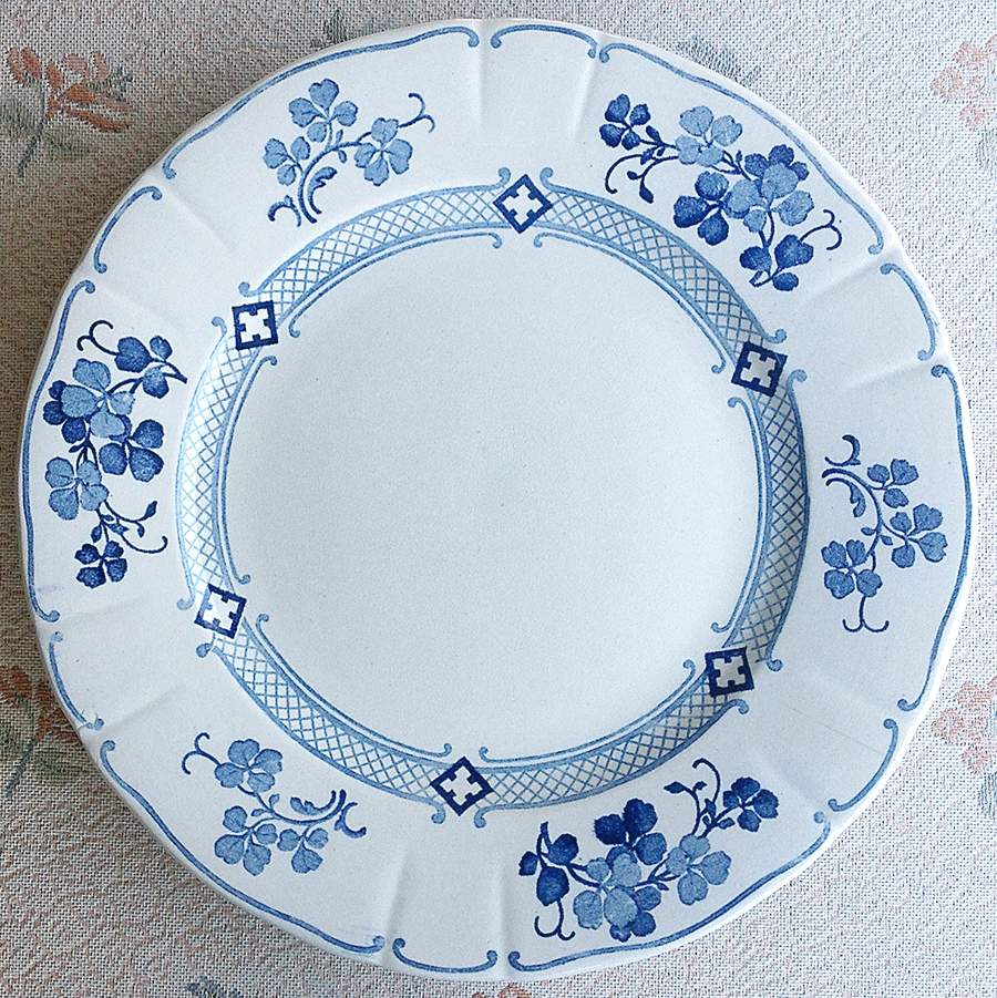Jane Dinner Plate by Luneville-1