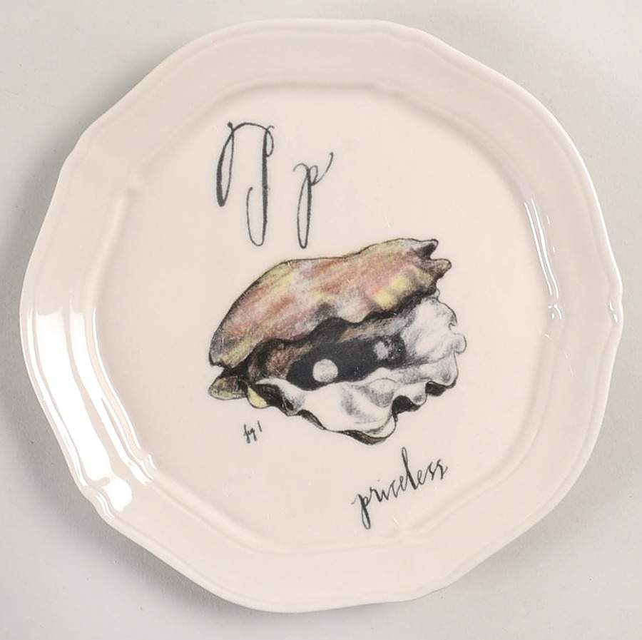 Calligrapher Canape Plate by Linea Carta-1