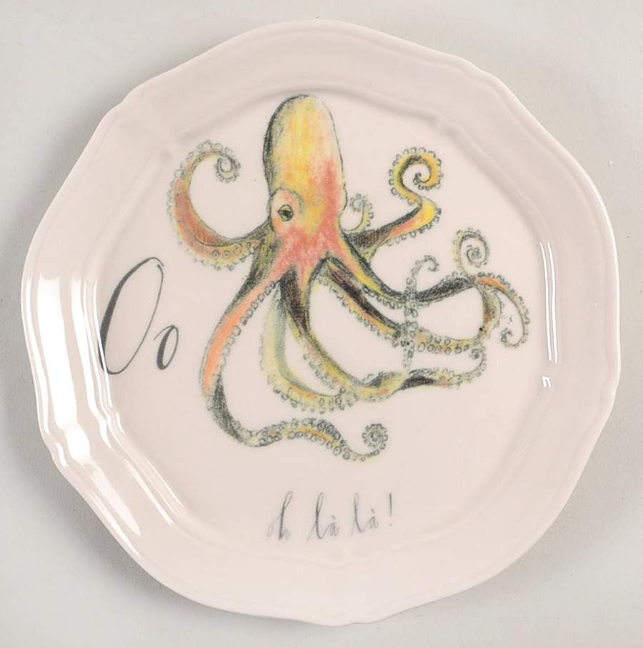 Calligrapher Canape Plate by Linea Carta-1