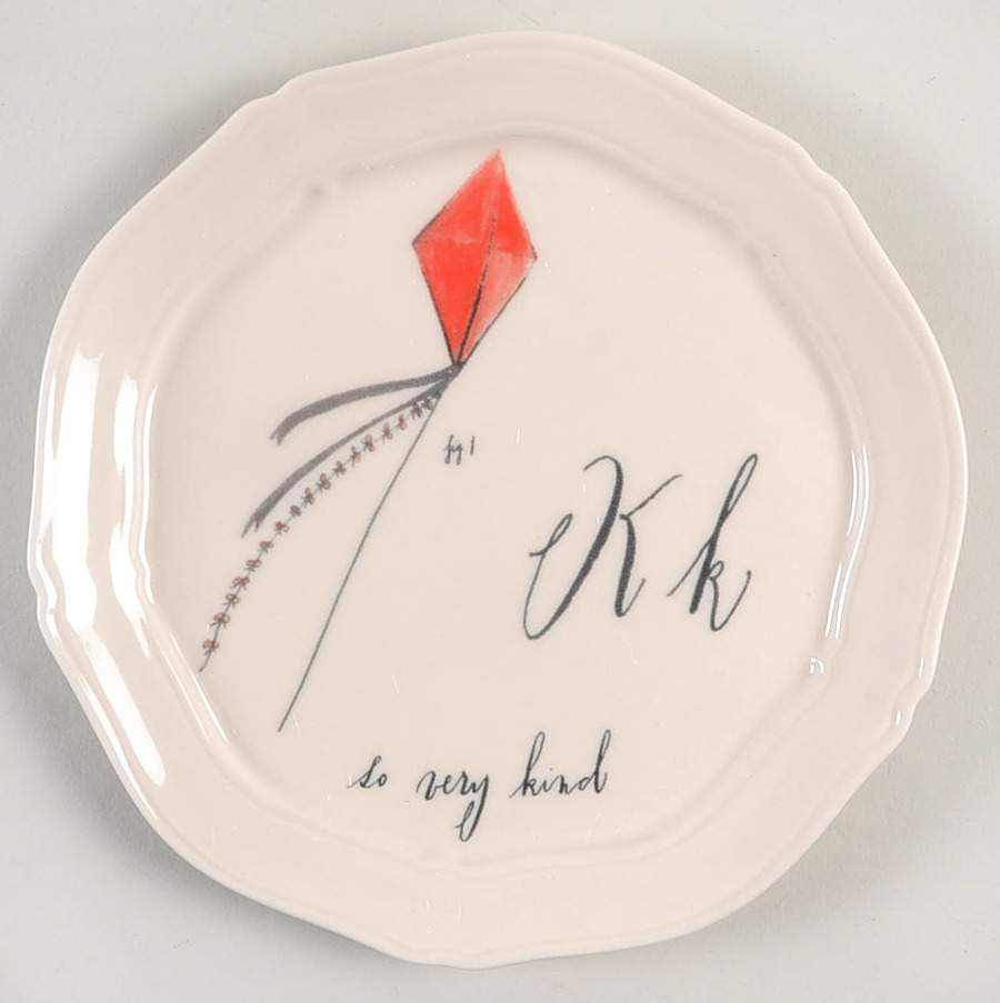 Calligrapher Canape Plate by Linea Carta-1