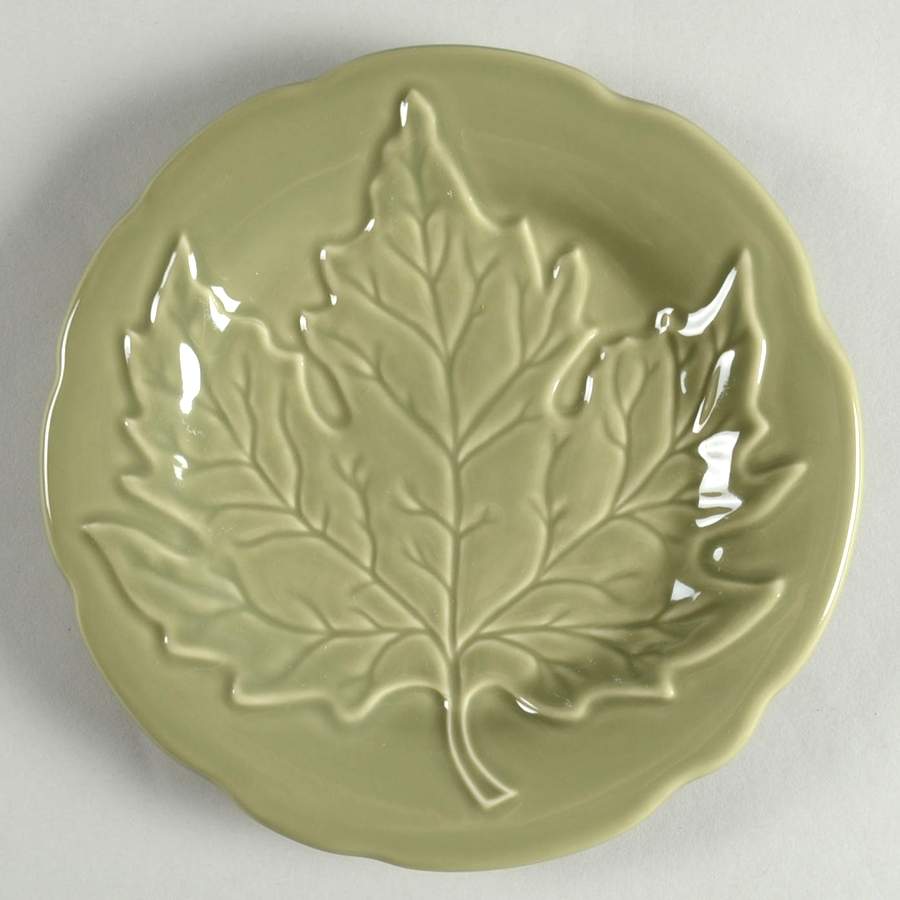 Leaf Dessert/Pie Plate by Longaberger-1